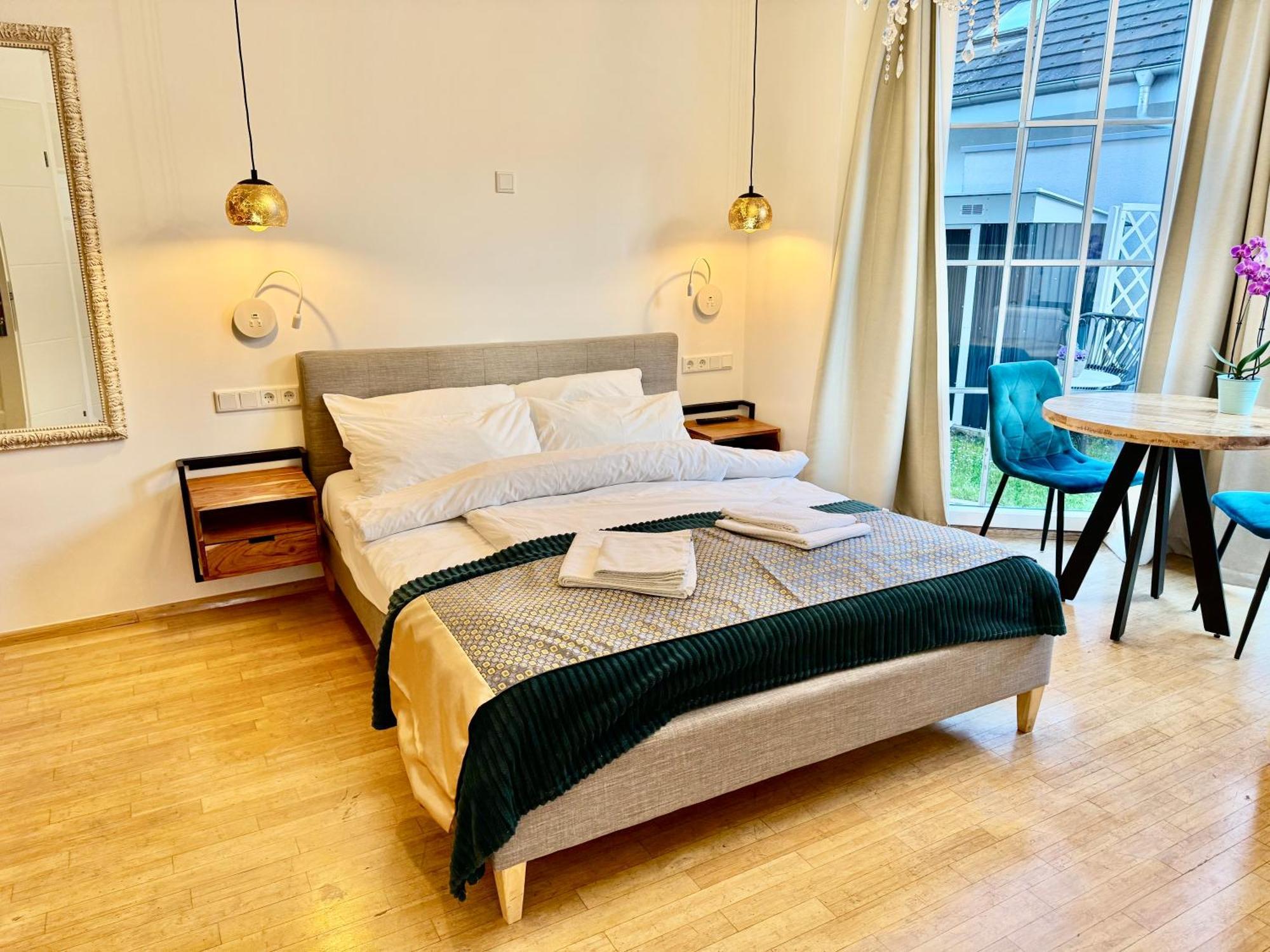 Villa Orchard Frankfurt Kriftel Экстерьер фото