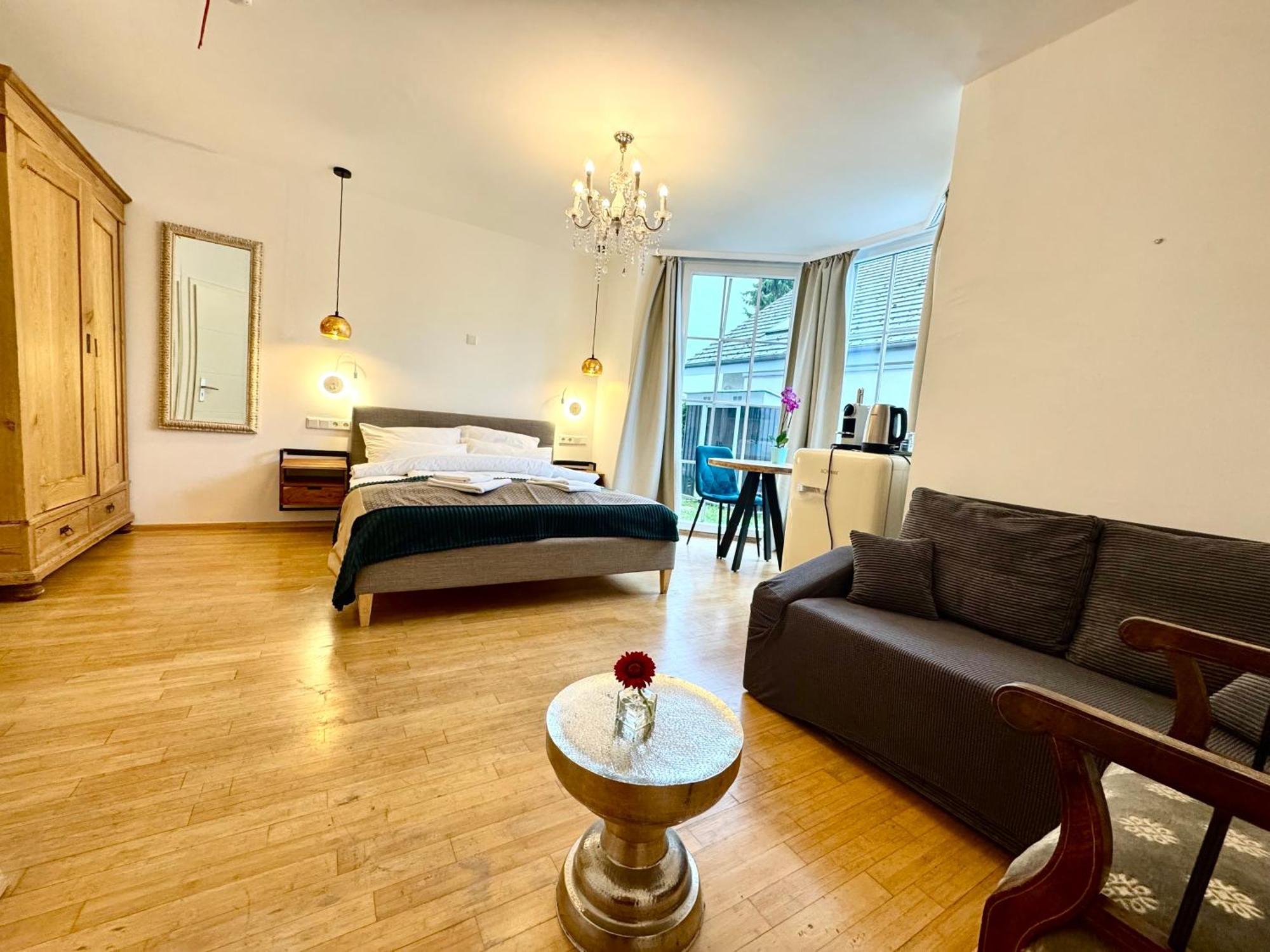 Villa Orchard Frankfurt Kriftel Экстерьер фото