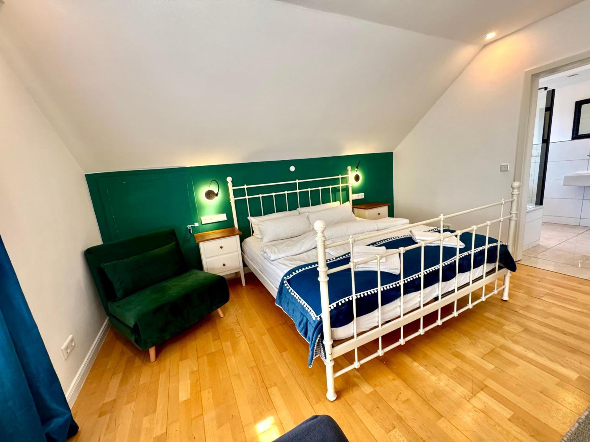 Villa Orchard Frankfurt Kriftel Экстерьер фото